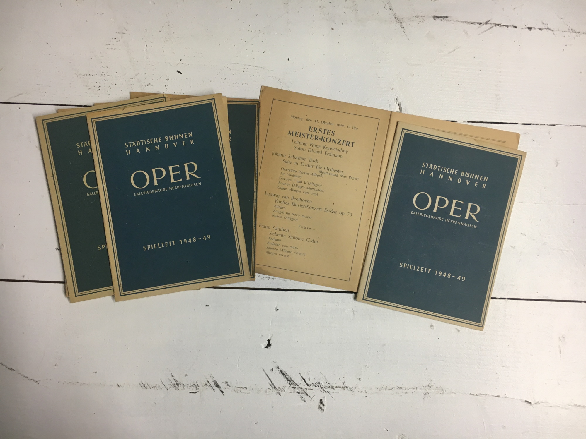 Wir vom Archiv 53: Programmheft, Spielzeit 1948/49 | Theatermuseum