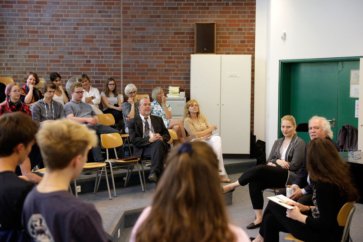 Rhapsody in School mit Donald Runnicles und Annika Schlicht