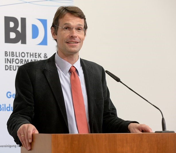 Laudatio von Prof. Dr. Ulrich Pöschl | 2018 / Katrin Neuhauser