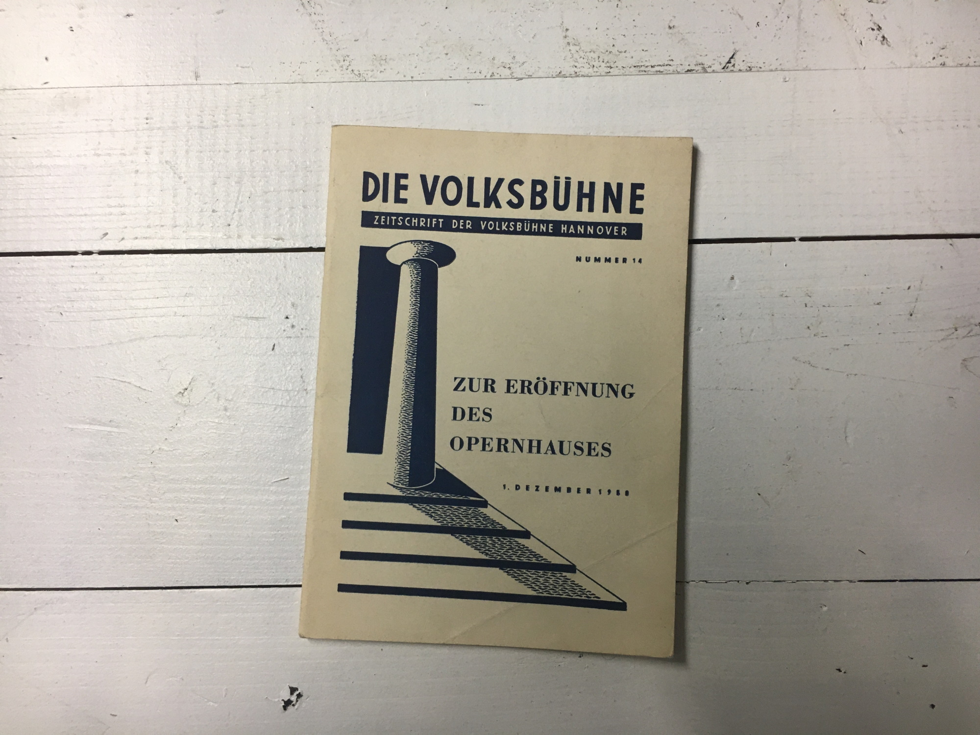 Wir vom Archiv 54: Die Volksbühne, 1950 | Theatermuseum
