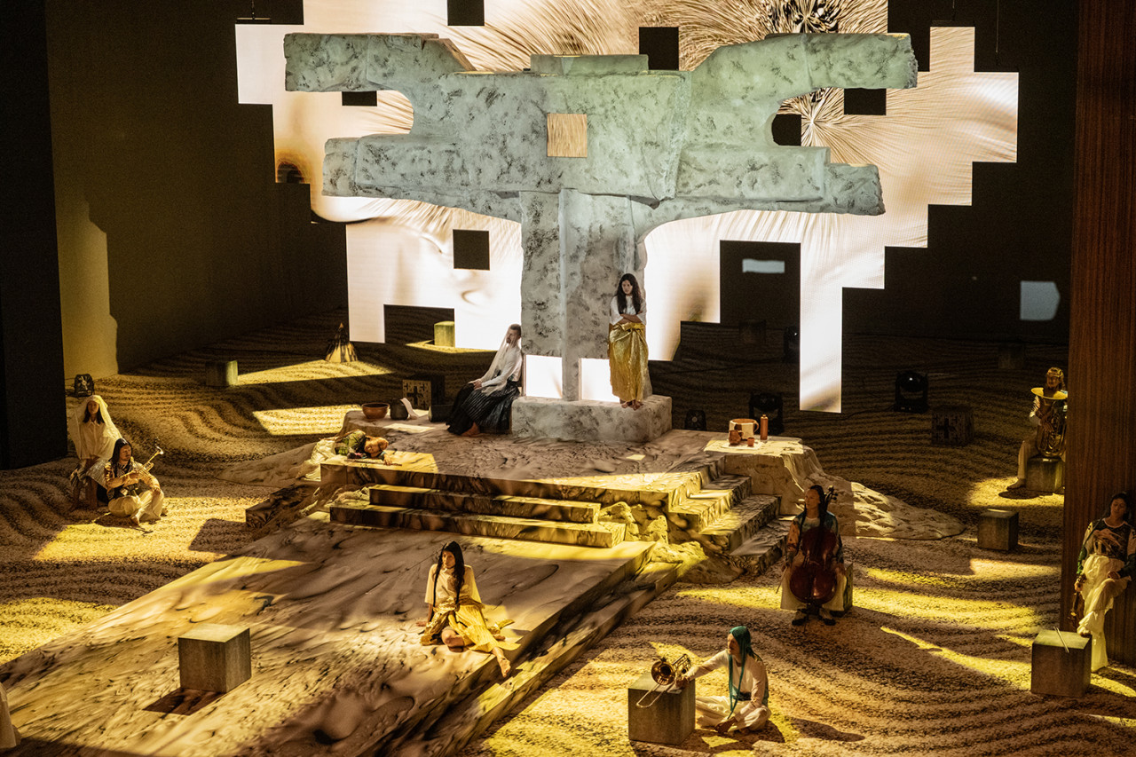 Wednesday from Light - Deutsche Oper Berlin