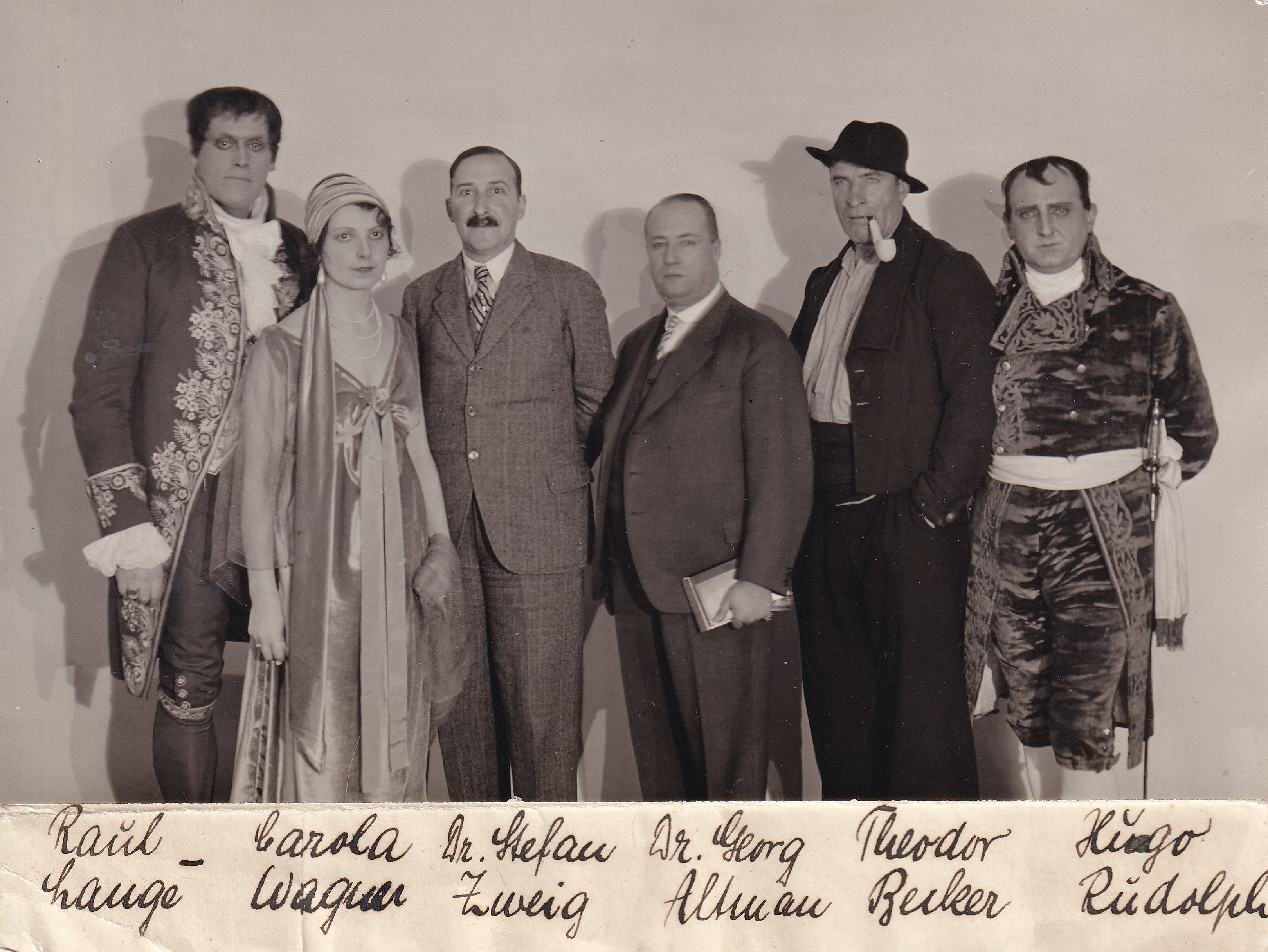 Stefan Zweig auf der Generalprobe zur Uraufführung seines Stückes Das Lamm des Armen, März 1930 | Theatermuseum